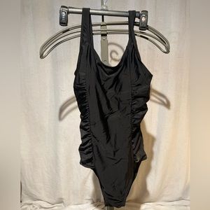 Speedo woman’s black one piece swimsuit size L